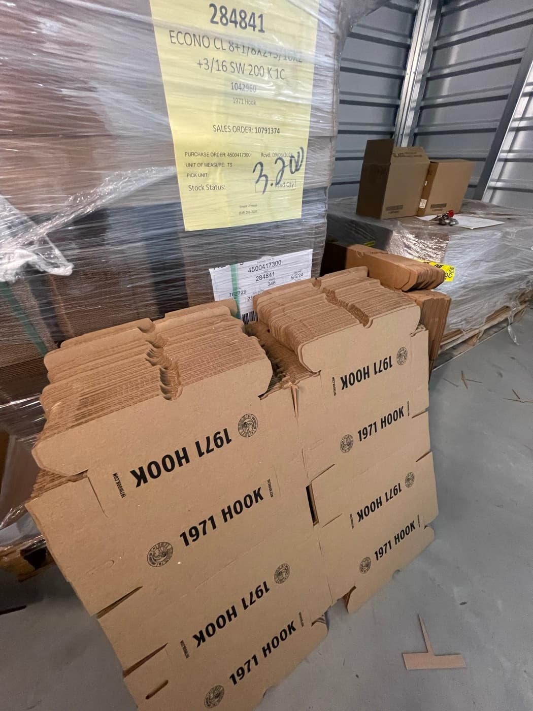 1971 Hook shipping cartons