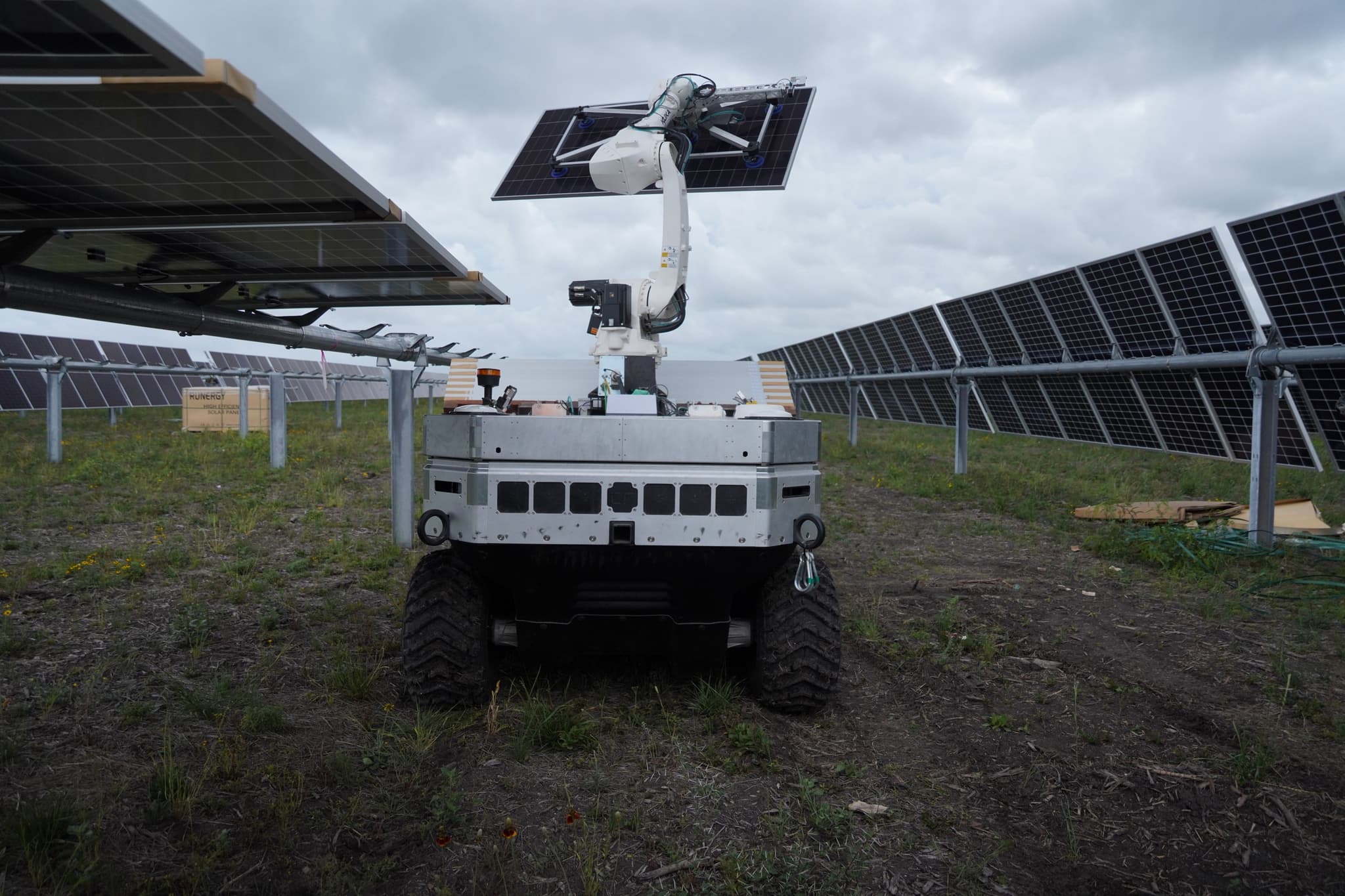 Front view of Cosmic-1 with a panel pallet between rows